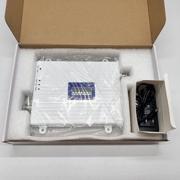 Best-selling Tri-band Repeater GSM 2G 3G 4G 5G Mobile Signal Booster 900/1800/2100MHz LTE Repeater For Indoor